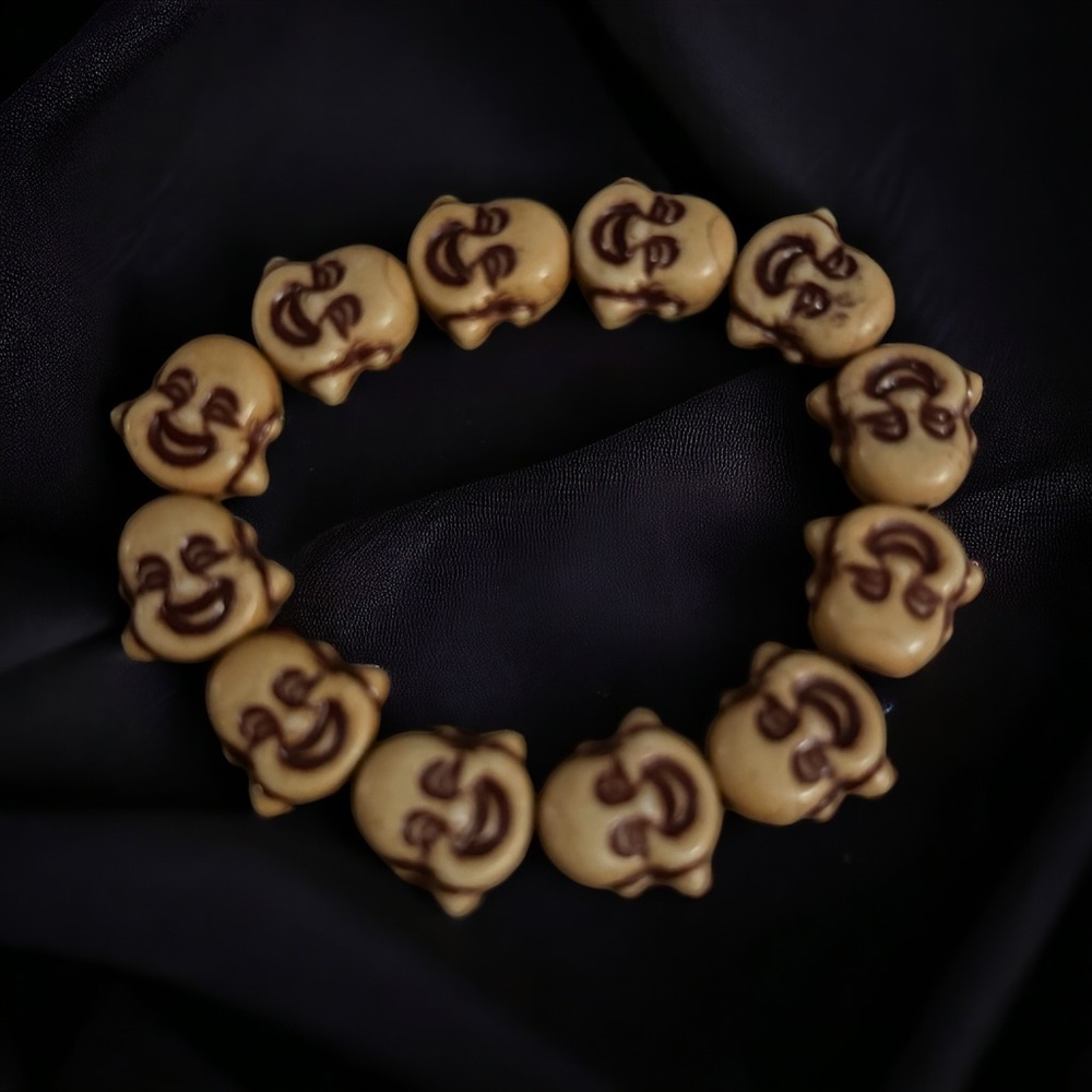 Buddha face bead stretch bracelet